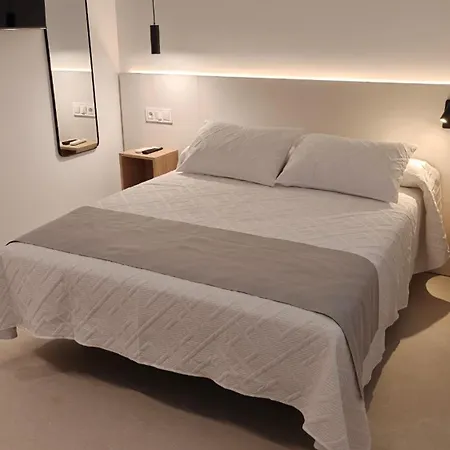 Manel Pensjonat 4*