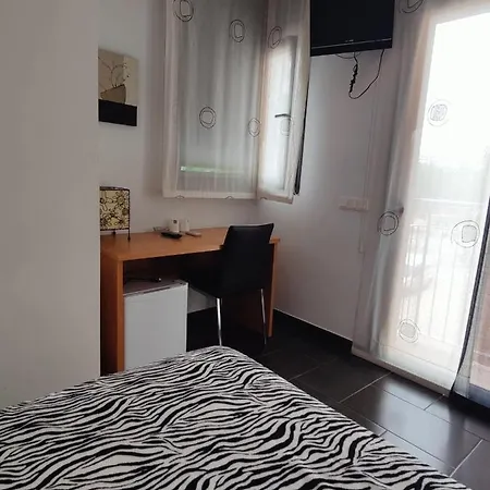 Manel Guest house Pineda de Mar