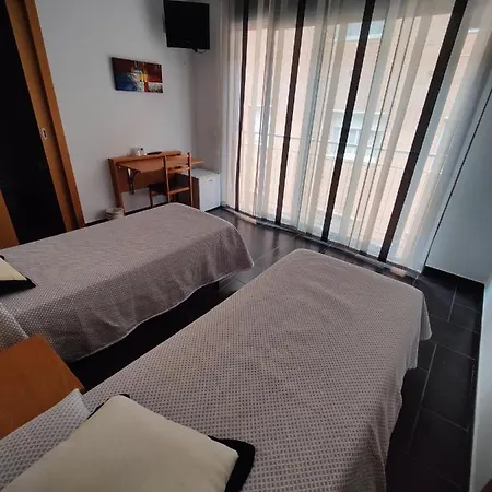 Manel Guest house 2*