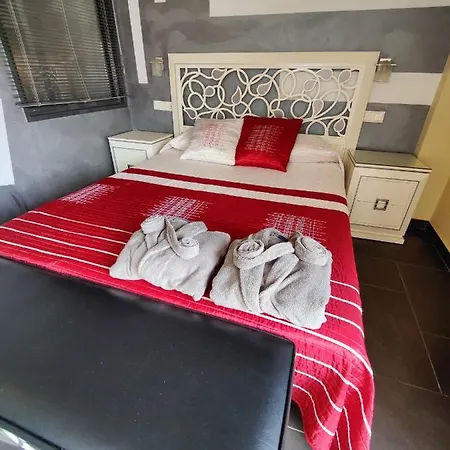 Guest house Manel 2*