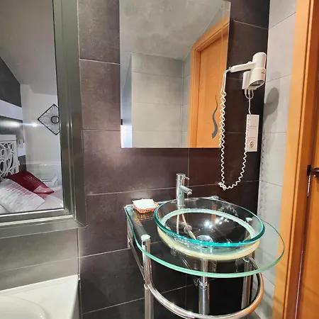 Guest house Manel 2*