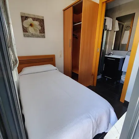 Manel Guest house 2*