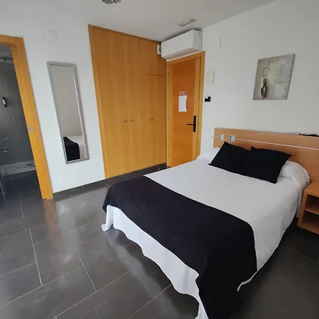 Manel Guest house 2*
